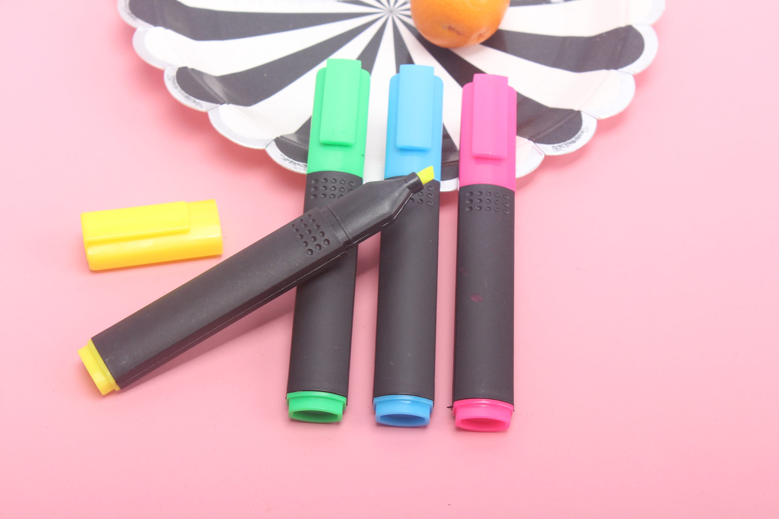 Multi-Color Highlighter Multi-Color Highlighter